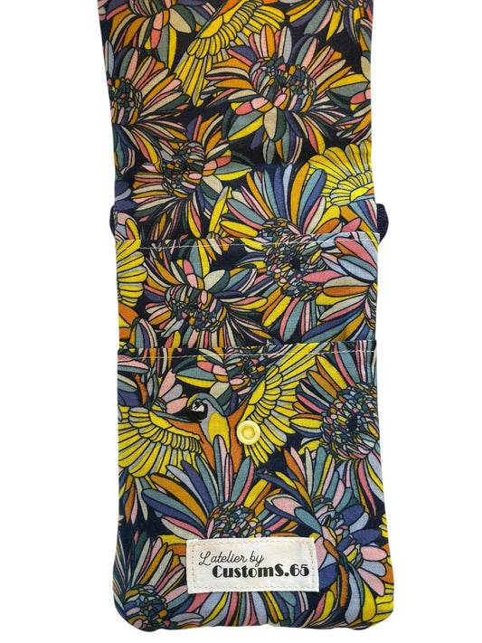 Pochette téléphone rabat pailleté rose intérieur fleuri sangle bleue