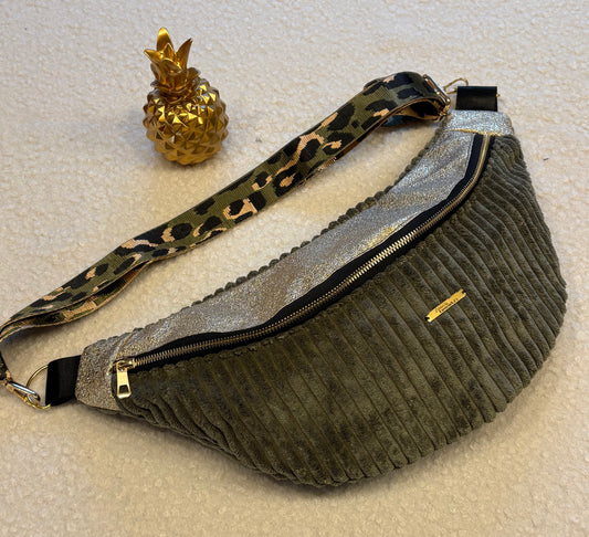Sac banane XXL velour côtelé (large côte) kaki capot simili cuir doré sangle léaopard kaki/doré
