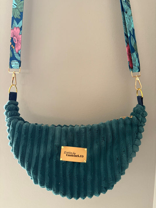 Sac demi-lune bleu canard sangle fleurie bleu/rose