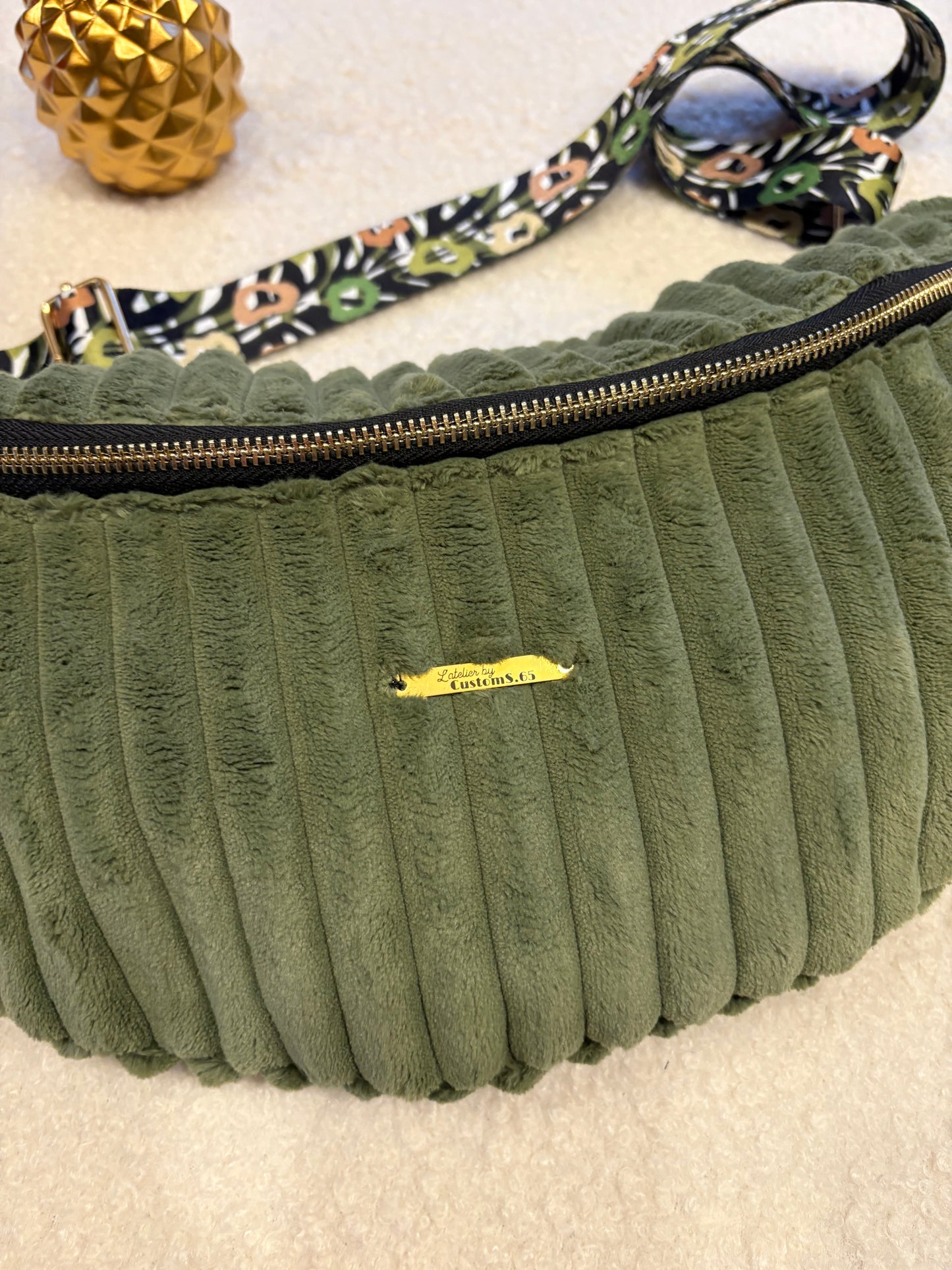 Sac banane XXL velour côtelé (trés large côte) kaki sangle fleurie noir/kaki