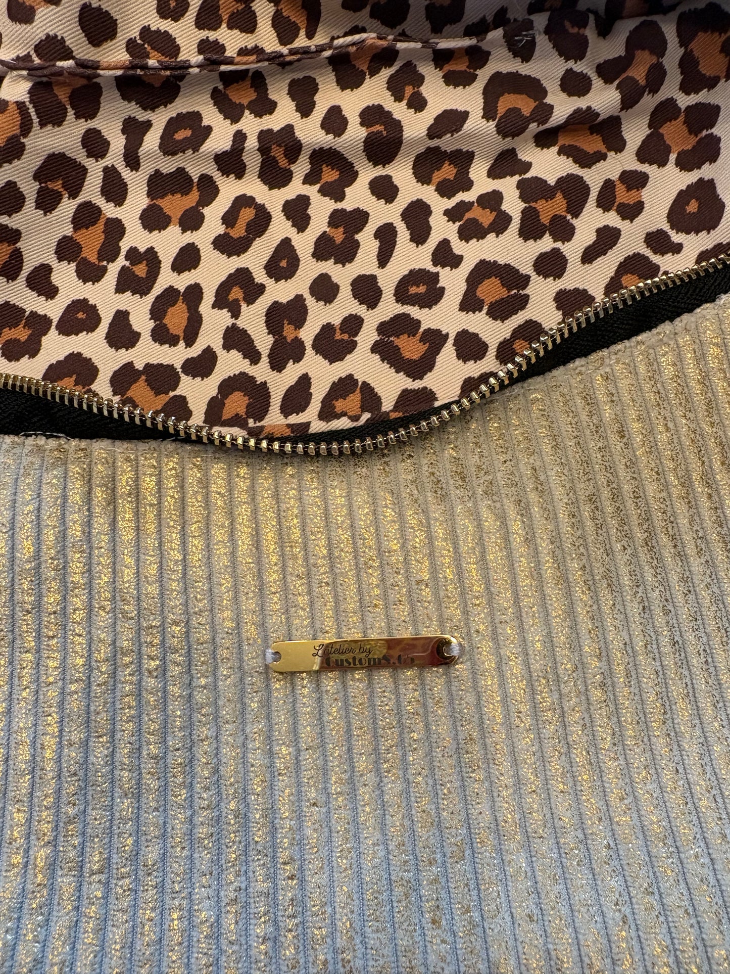 Sac banane XXL velour côtelé reflets dorés sangle noir et dorée