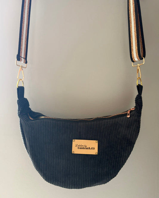 Sac demi-lune velour côtelé noir sangle noire/dorée