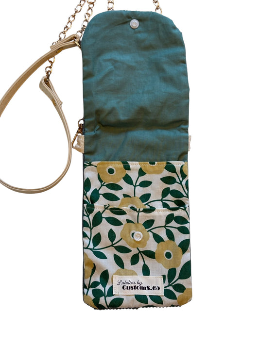 Pochette téléphone rabat velour côtelé vert intérieur fleuri sangle métal doré + cuir blanc