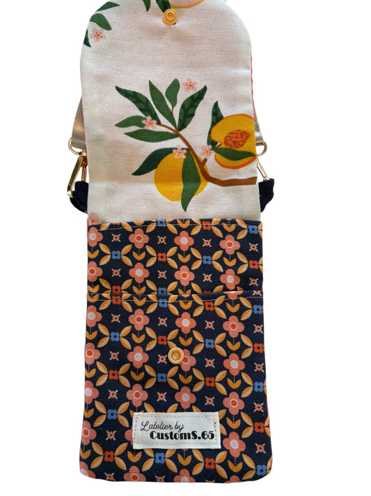 Pochette téléphone rabat nid d'abeille rose intérieur fleuri sangle tissu écru
