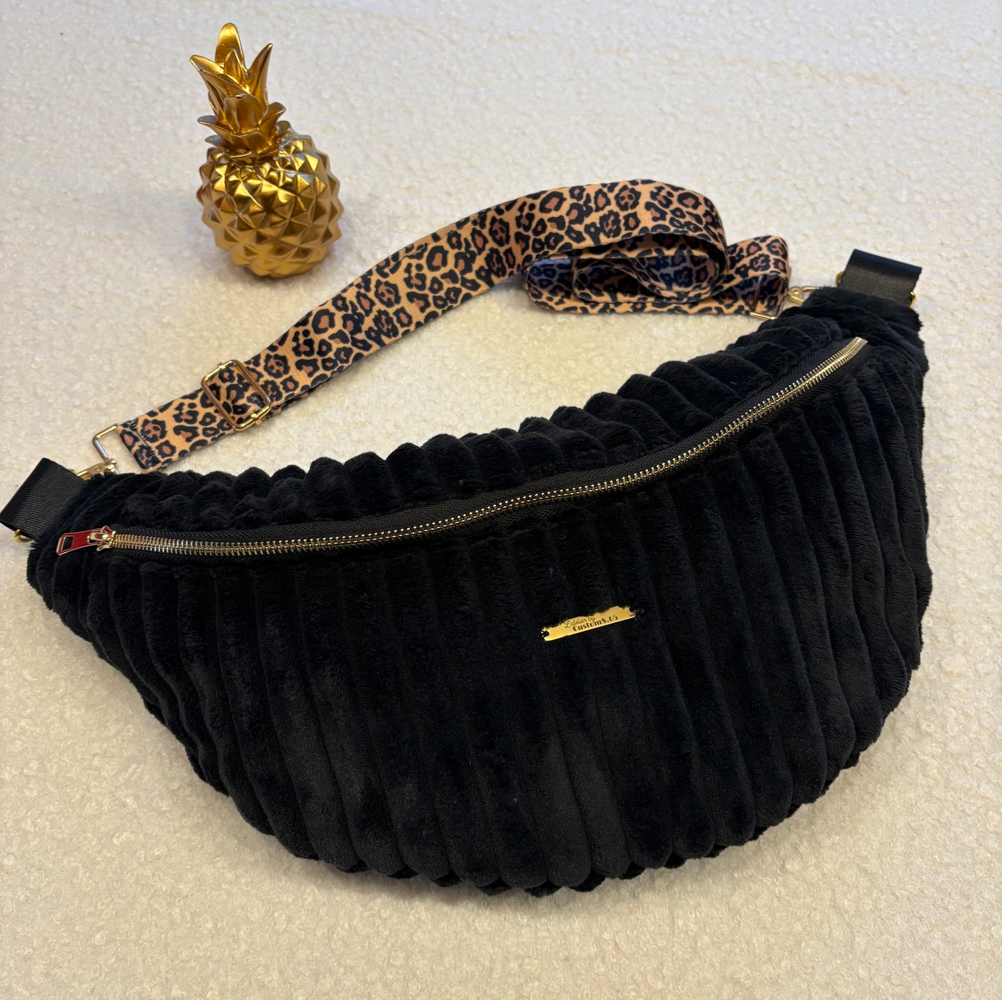 Sac banane XXL velour côtelé (trés large côte) noir sangle léaopard