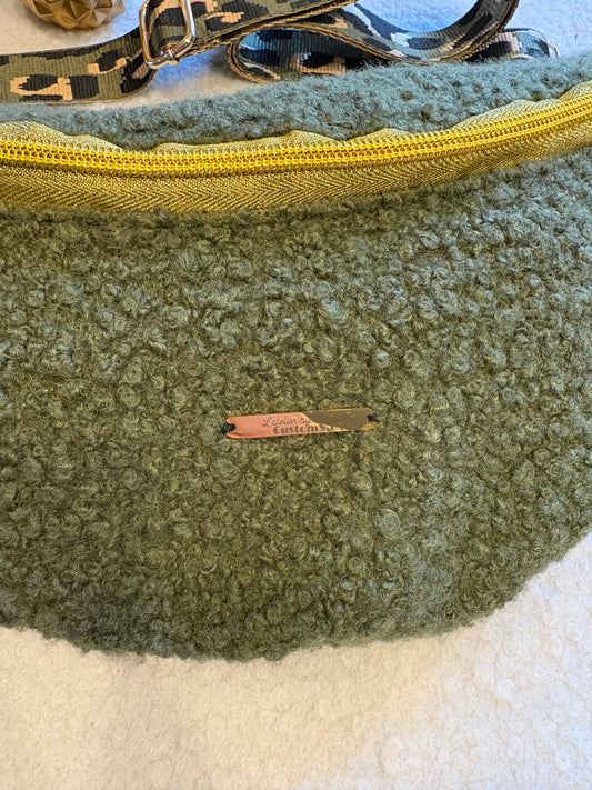 Sac banane XXL moumoute kaki sangle léopard kaki
