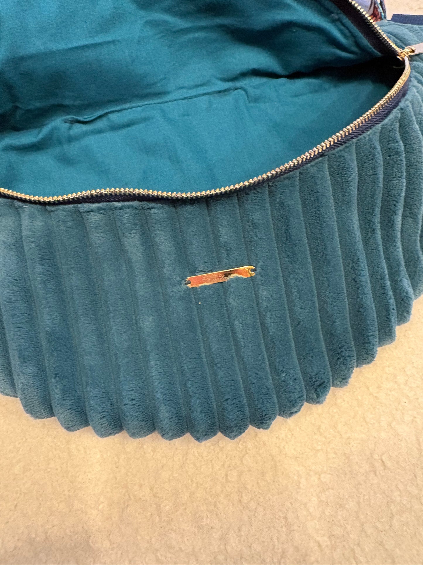 Sac banane XXL velour côtelé (trés large côte) bleu canard sangle bleu canard