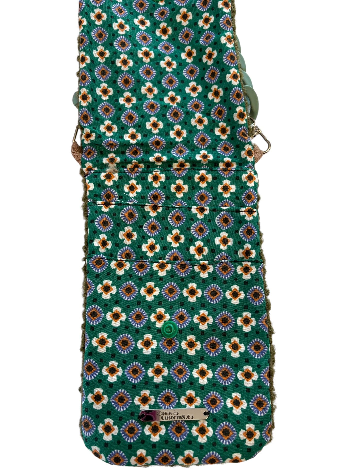 Pochette téléphone rabat moumoute kaki intérieur fleuri sangle verte