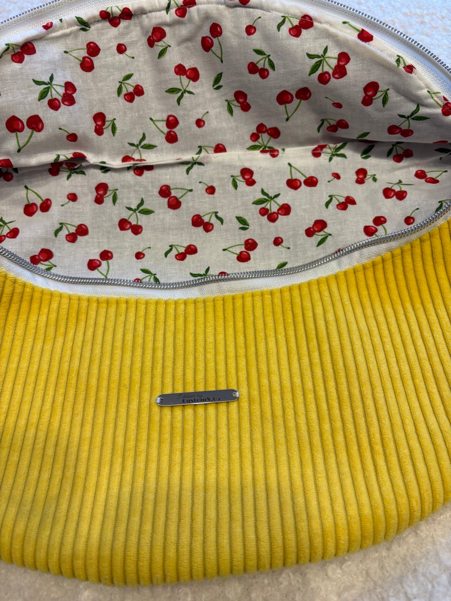Sac banane XXL velour côtelé (fine côte) jaune sangle géométrique jaune/blanche