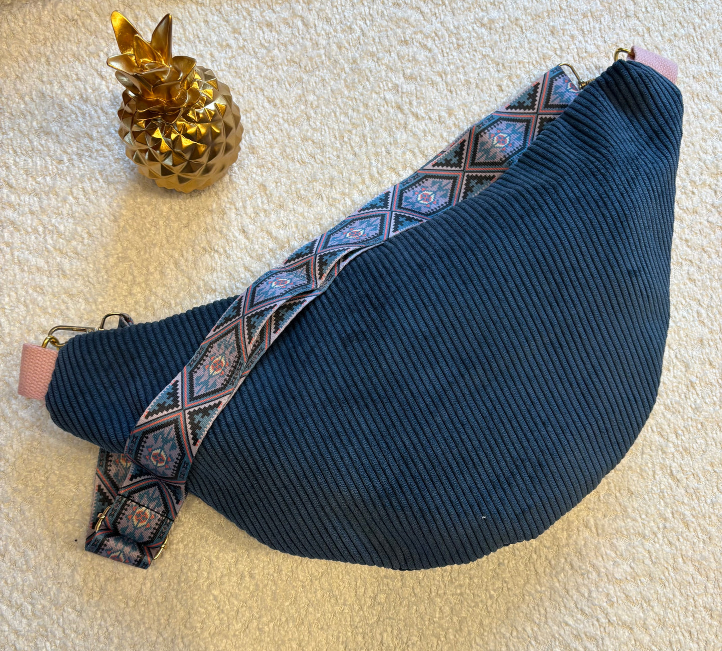 Sac banane XXL fine côte bleu sangle bleu/rose