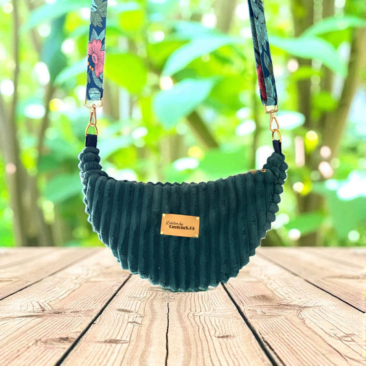Sac demi-lune bleu canard sangle fleurie bleu/rose