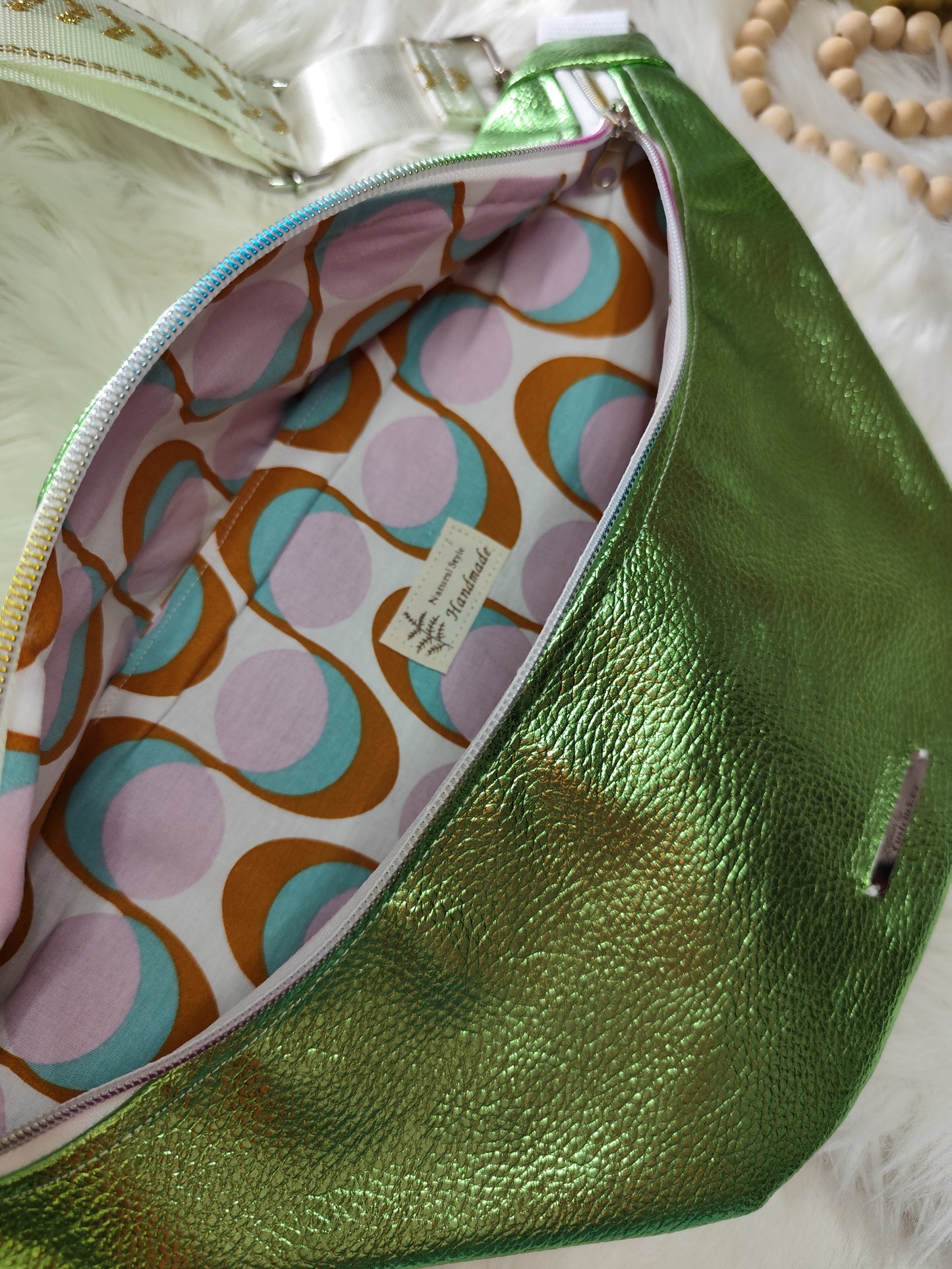 Sac banane cuir vegan vert vibrant