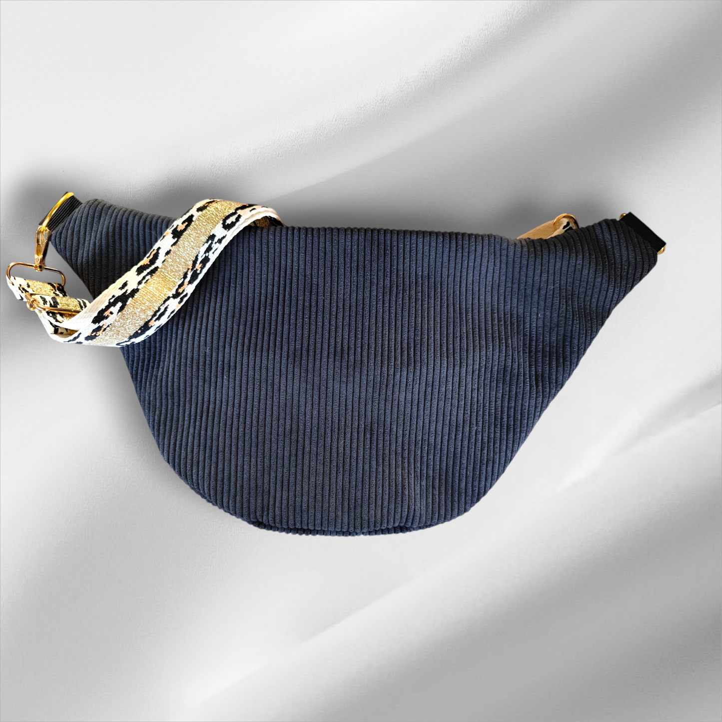 Sac banane velour côtelé noir capot doré