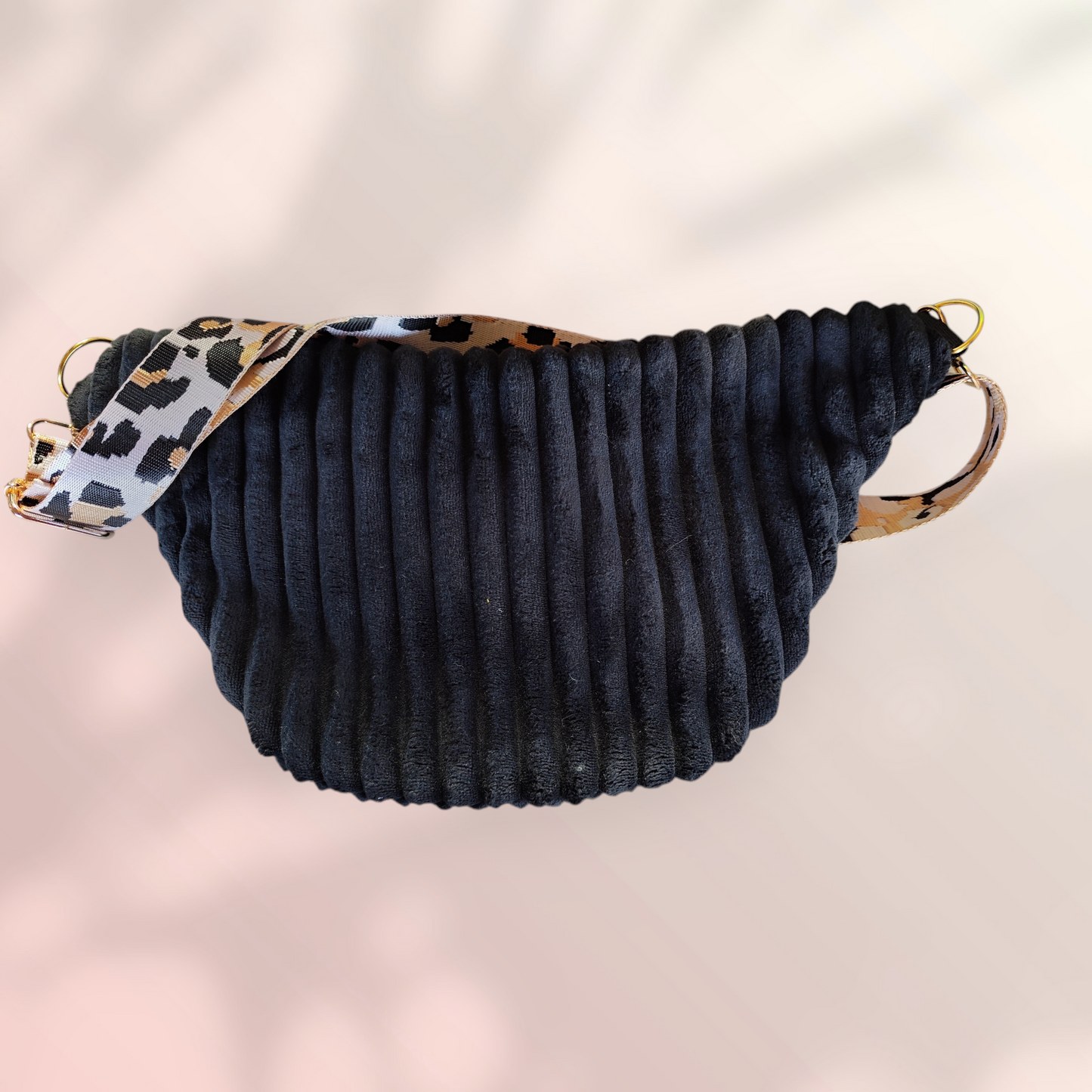 Sac banane velour très grosse côte noire sangle léopard