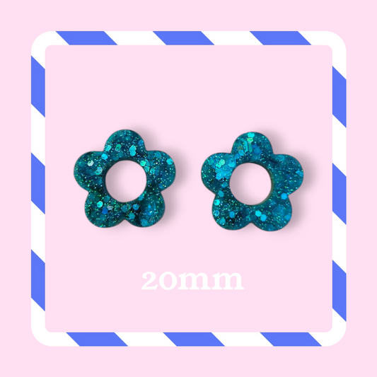 Charms fleurs pailletées turquoise lagon