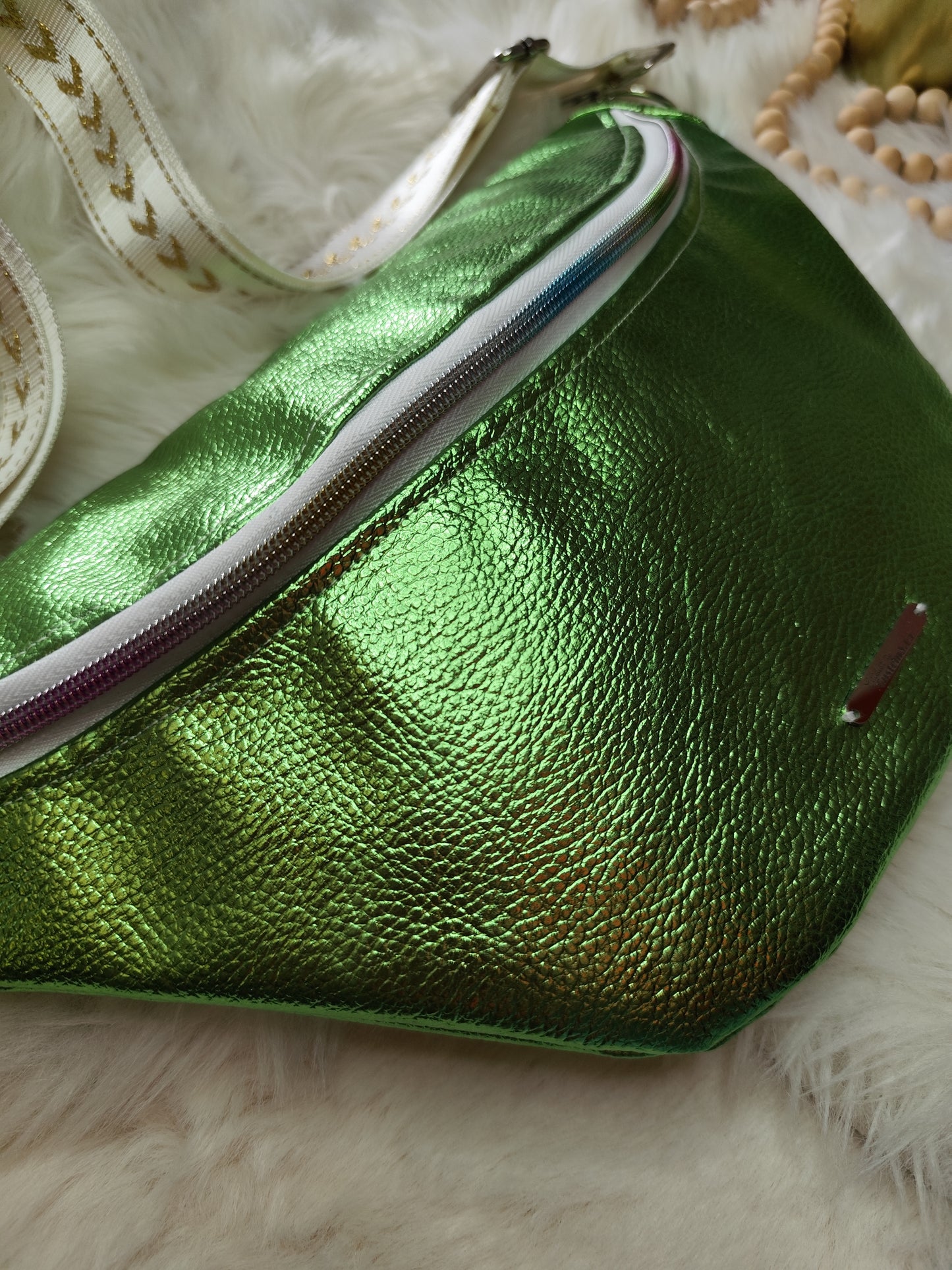 Sac banane cuir vegan vert vibrant