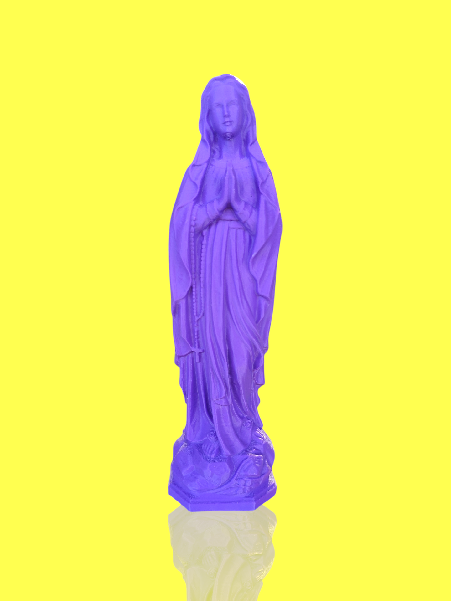 Statue pop vierge Marie violet