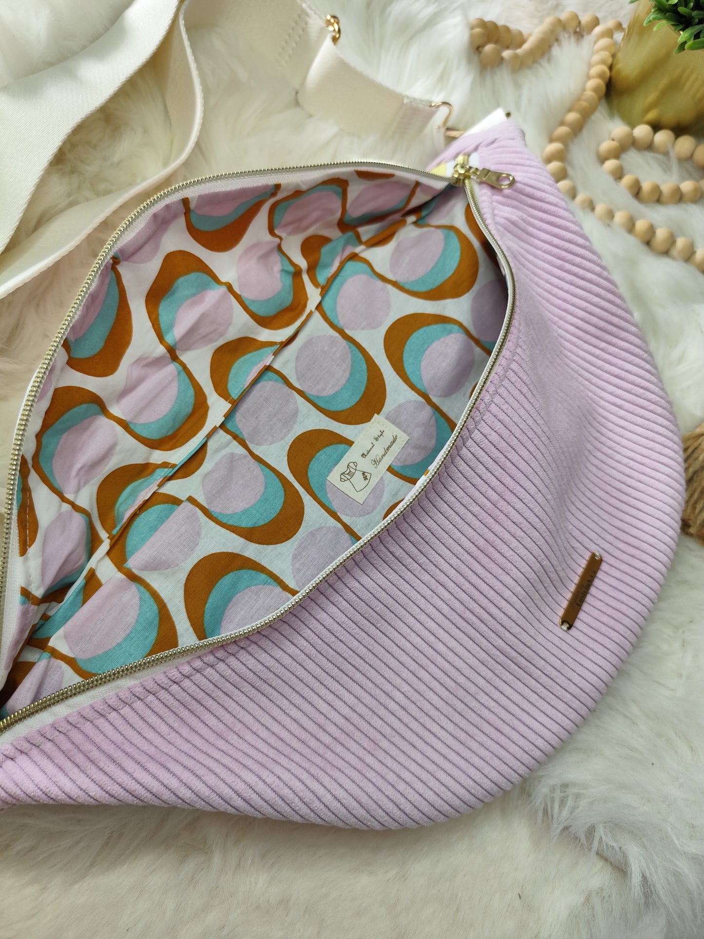 Sac banane velour côtelé parme capot fleuri