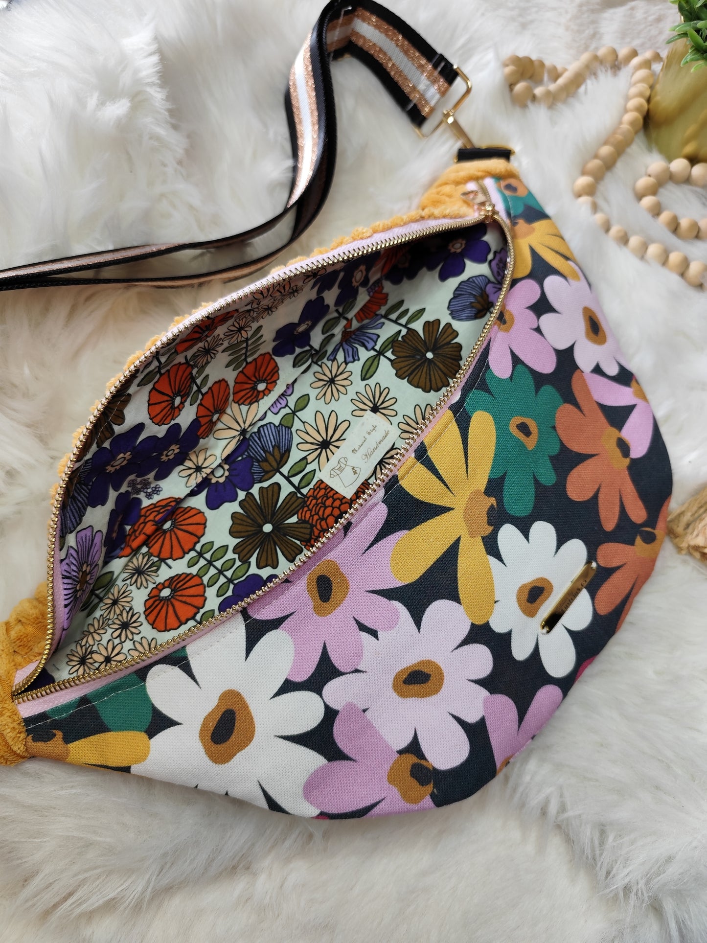 Sac banane motif fleur rétro capot velour côtelé jaune moutarde