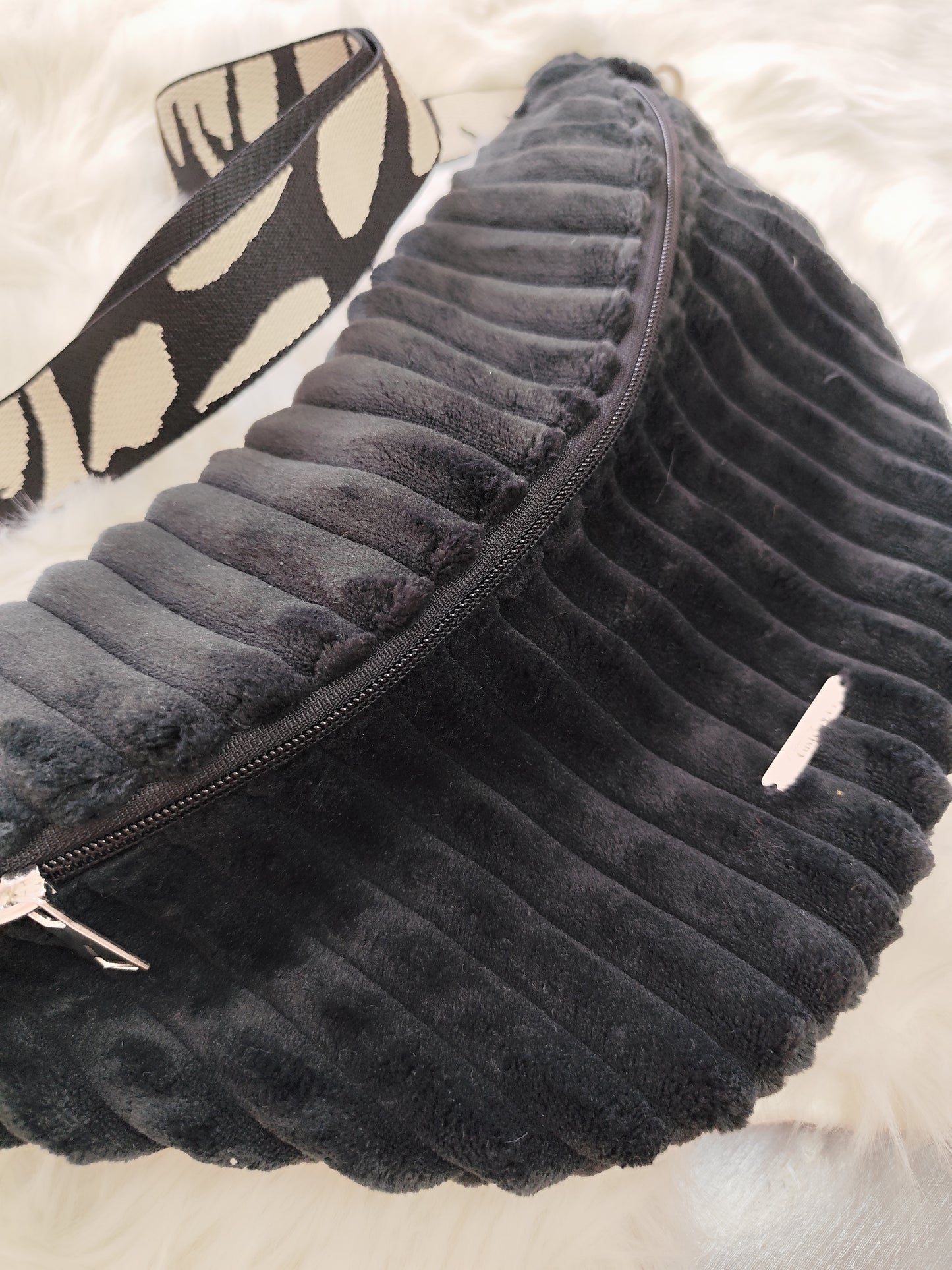 Sac banane velour très grosse côte noire