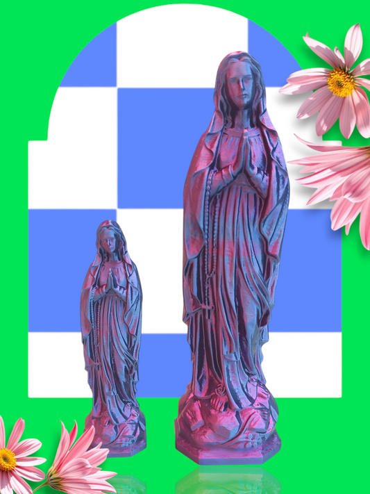 Statue pop vierge Marie nuance mystique bleu rose