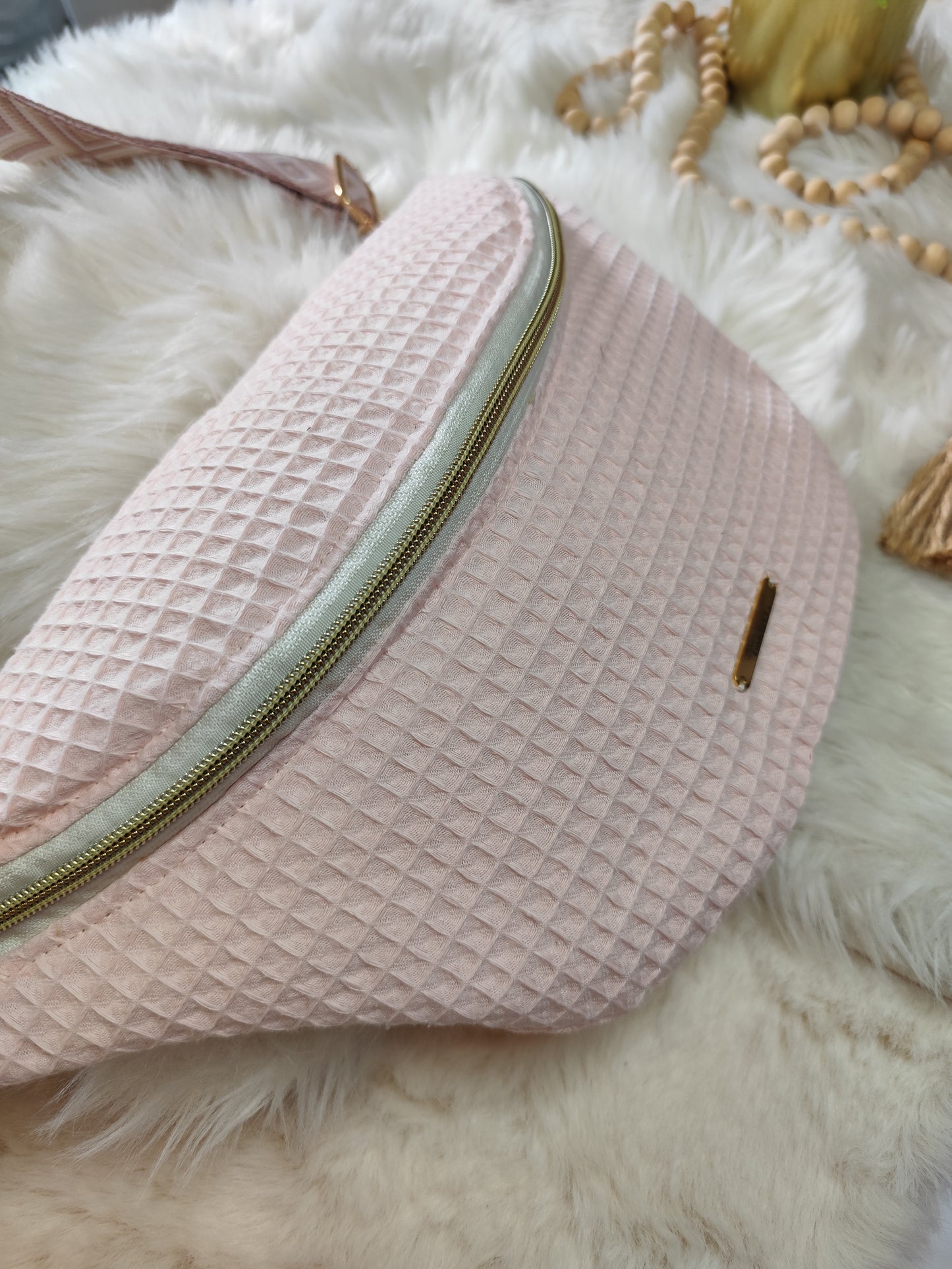 Sac banane nid d'abeilles rose clair