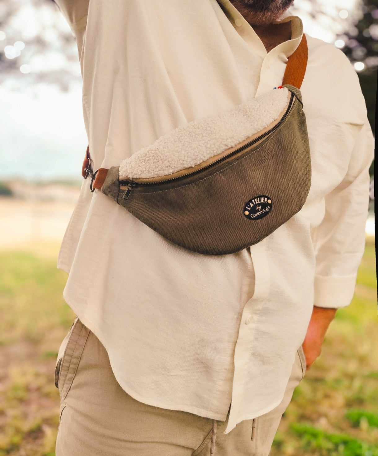 Sac banane gris clair chiné sangle vert sapin