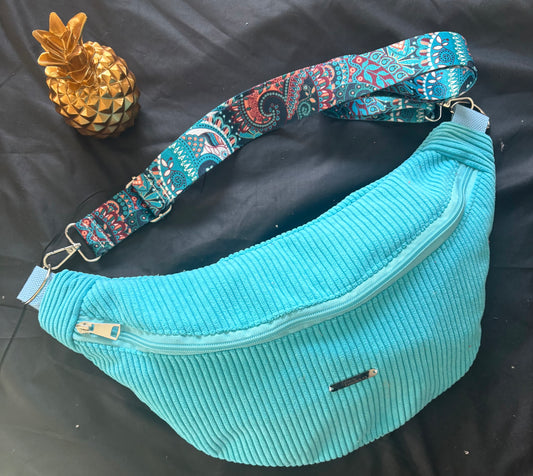 Sac banane XXL velour côtelé bleu ciel
