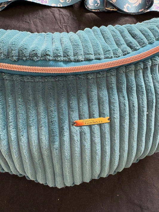 Sac banane XXL bleu canard sangle arabesques