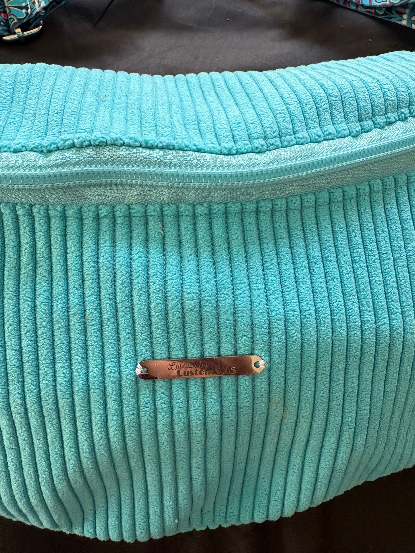 Sac banane XXL velour côtelé bleu ciel