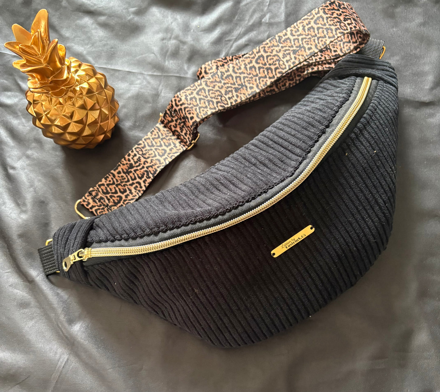 Sac banane S velour côtelé noire sangle léopard