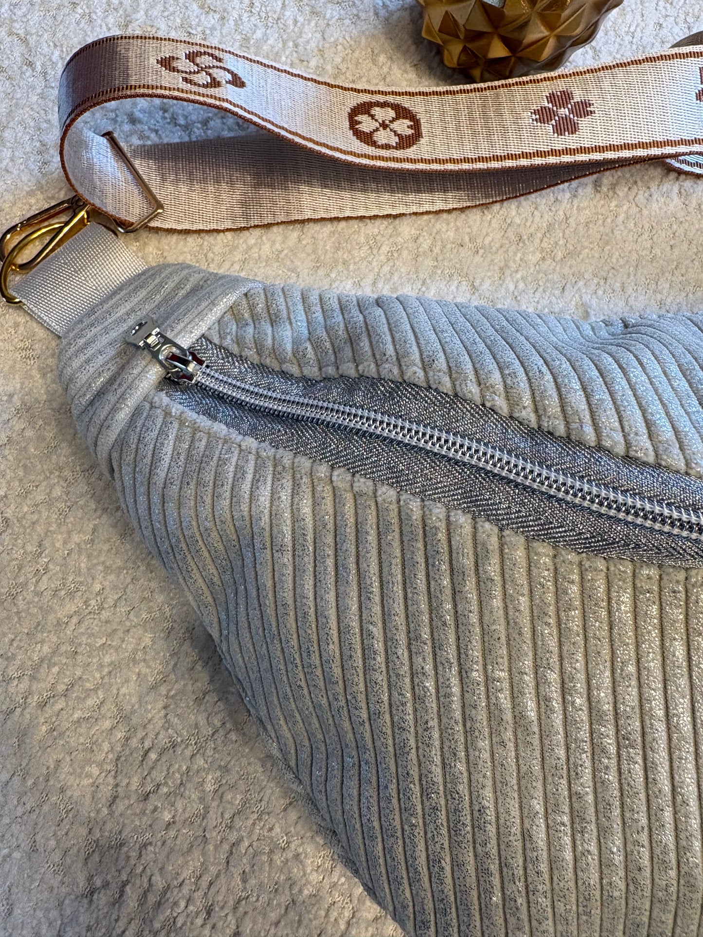 Sac banane fine cote argentée sangle doré/argentée