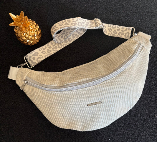 Sac banane fine côte argenté sangle léopard argentée