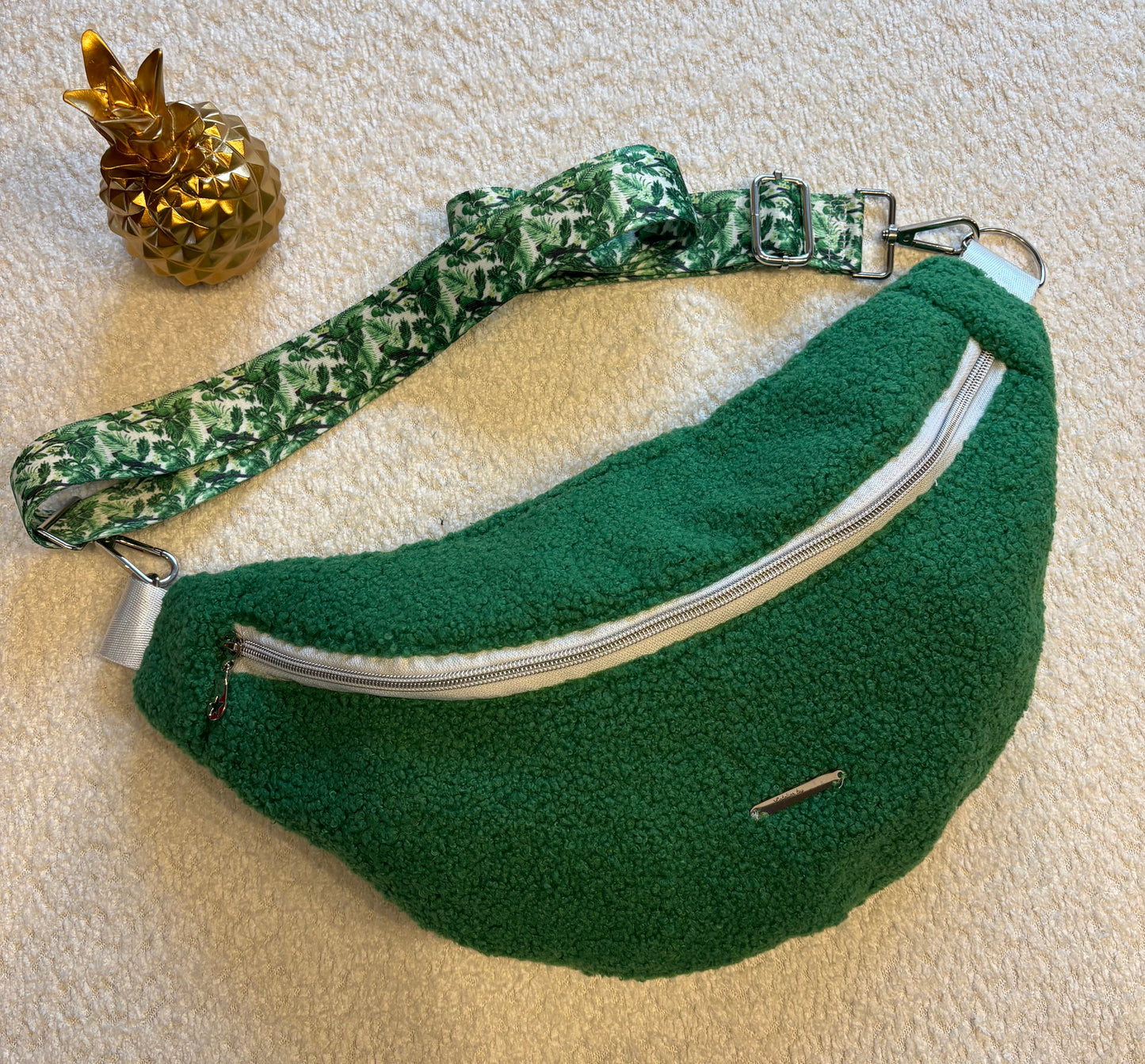 Sac banane XXL moumoute verte sangle verte fleurie