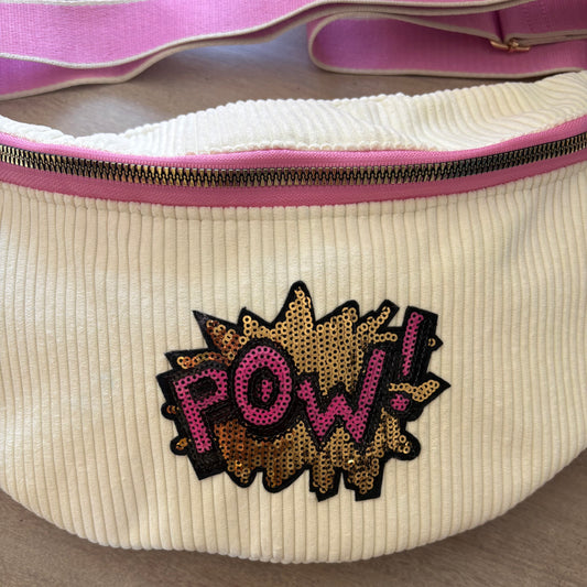 Sac banane XXL blanc et rose avec patch POW