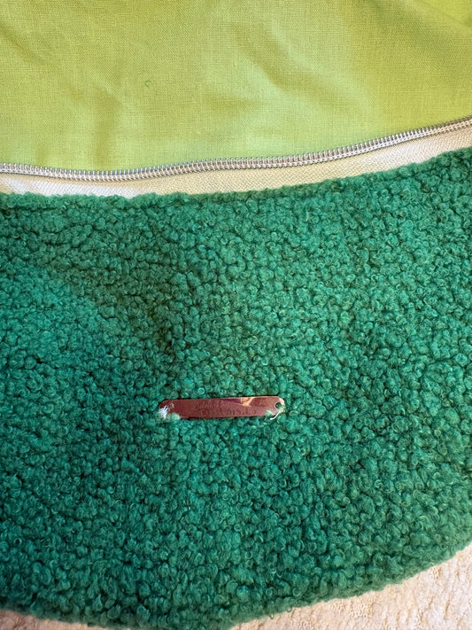 Sac banane XXL moumoute verte sangle verte fleurie