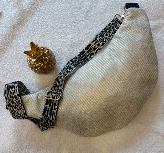 Sac banane XXL velour côtelé reflets dorés sangle noir et dorée