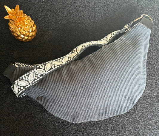 Sac banane XXL velour fine côte noire capot argentée sangle fleurie