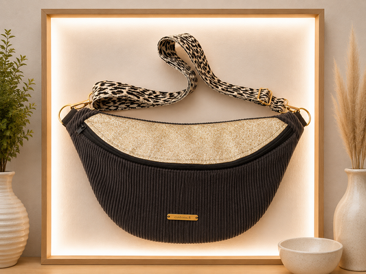 Sac banane velour côtelé noir capot doré