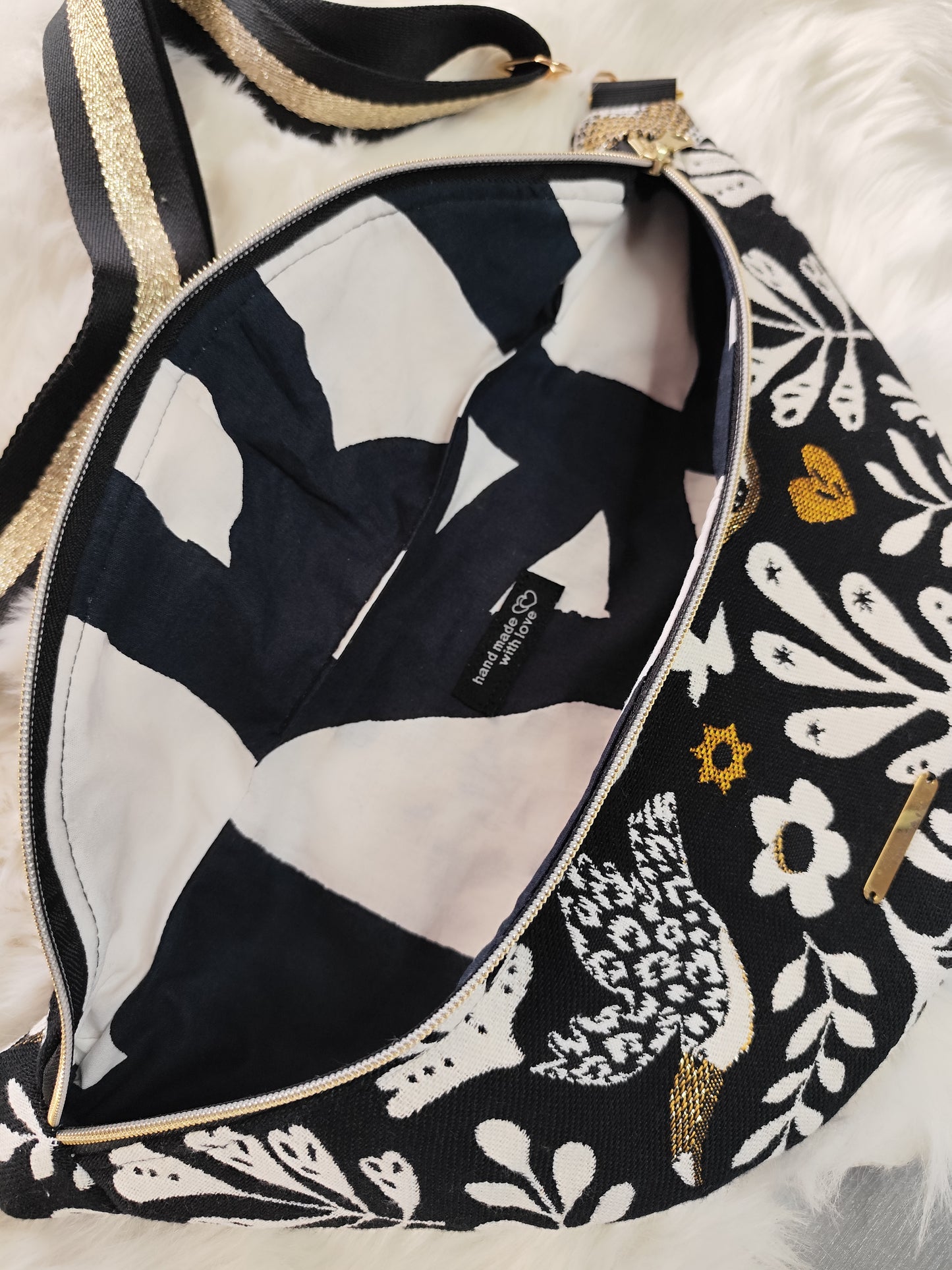 Sac banane tissu mystique noir doré