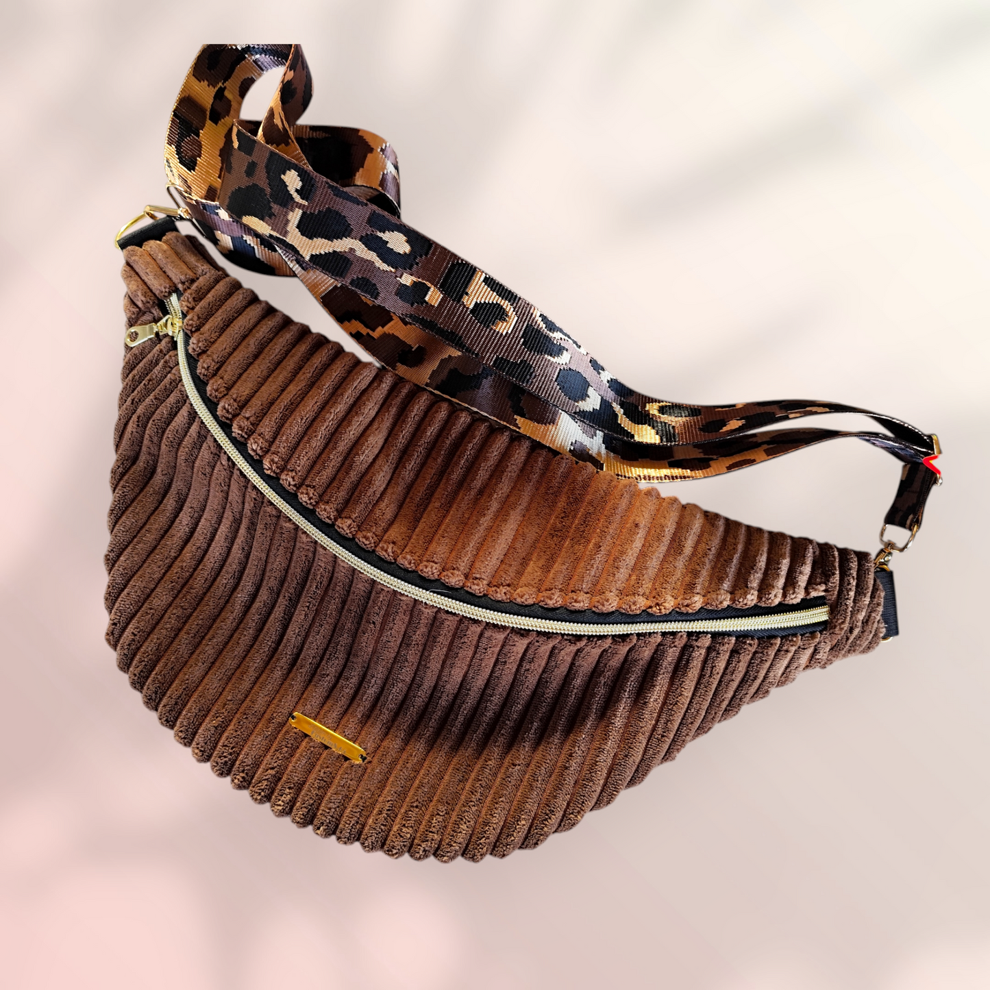 Sac banane velour grosse côte marron sangle léopard