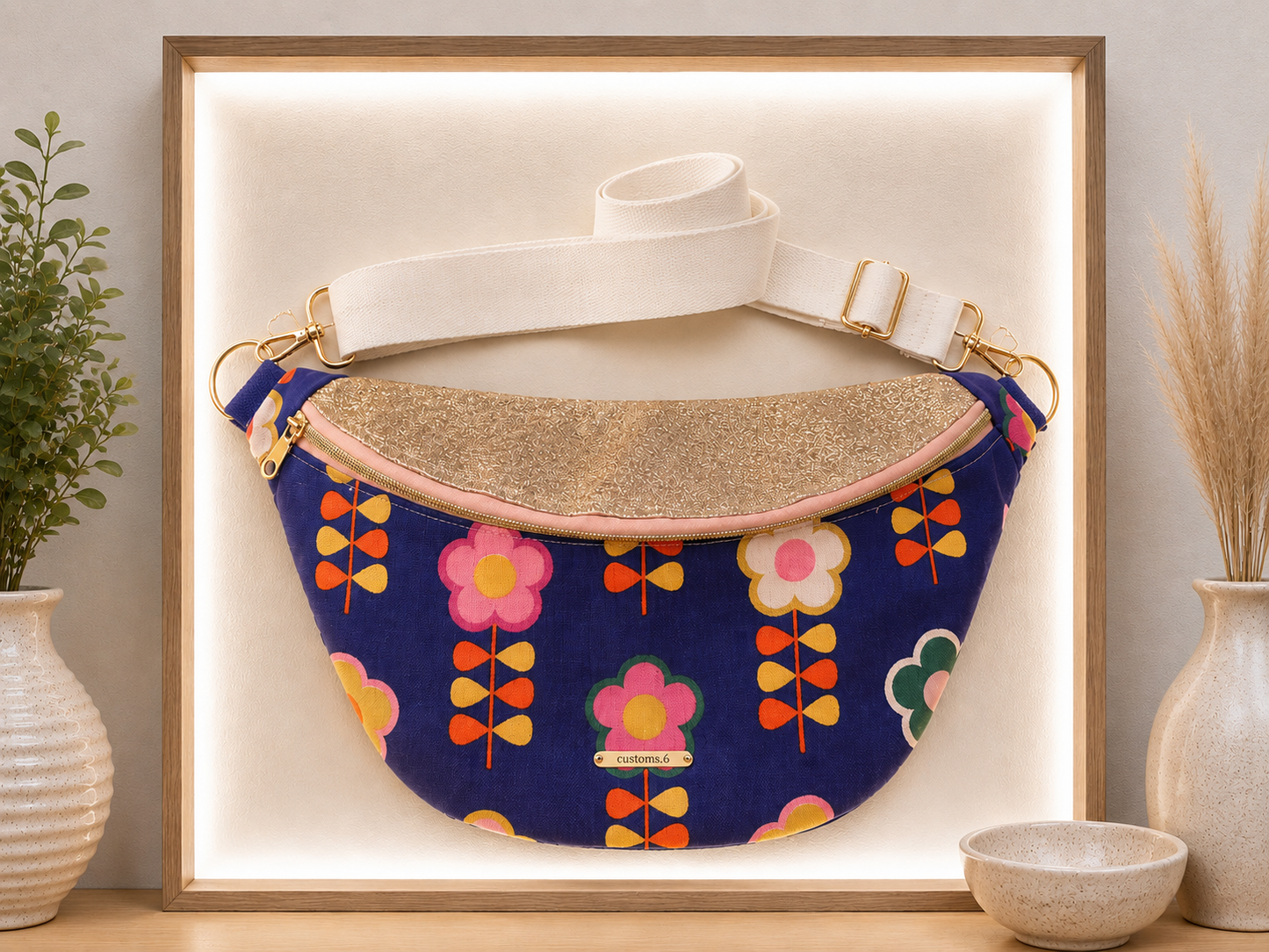 Sac banane bleue motif fleur vintage capot cuir vegan doré